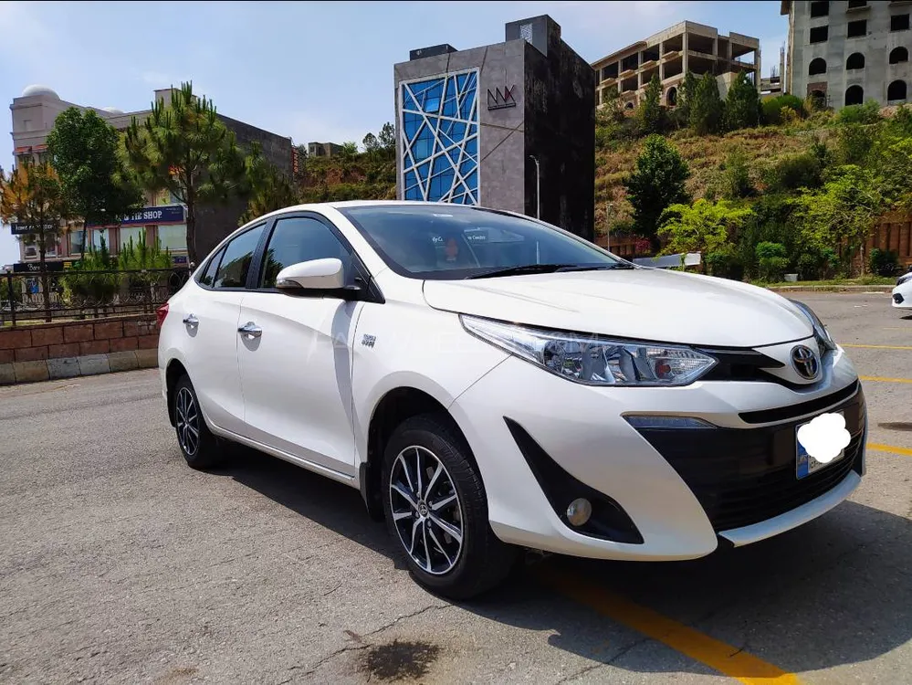 Toyota Yaris Sedan 2021 for Sale in Islamabad Image-1