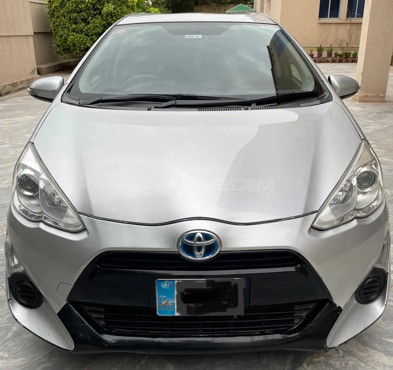 Toyota Aqua 2015 for Sale in D.G.Khan Image-1