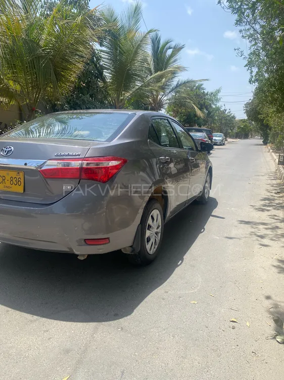 Toyota Corolla 2014 for Sale in Karachi Image-1