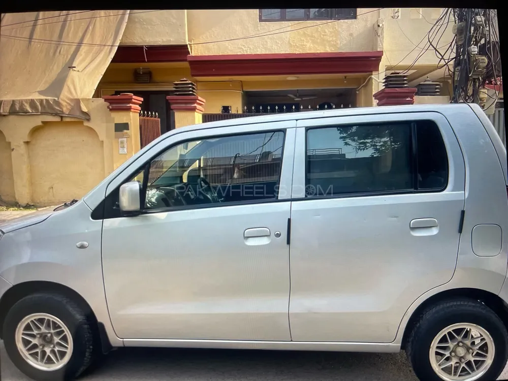 Suzuki Wagon R 2017 for Sale in Lahore Image-1