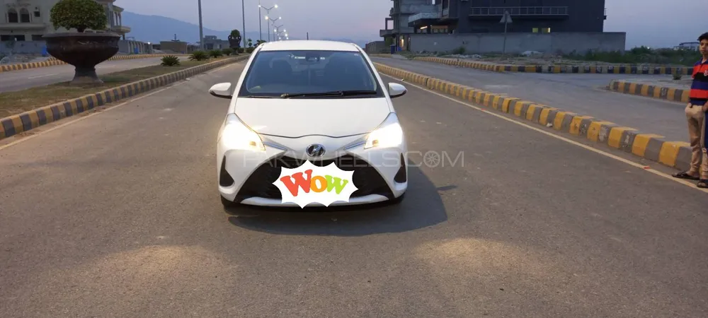Toyota Vitz 2018 for Sale in Peshawar Image-1