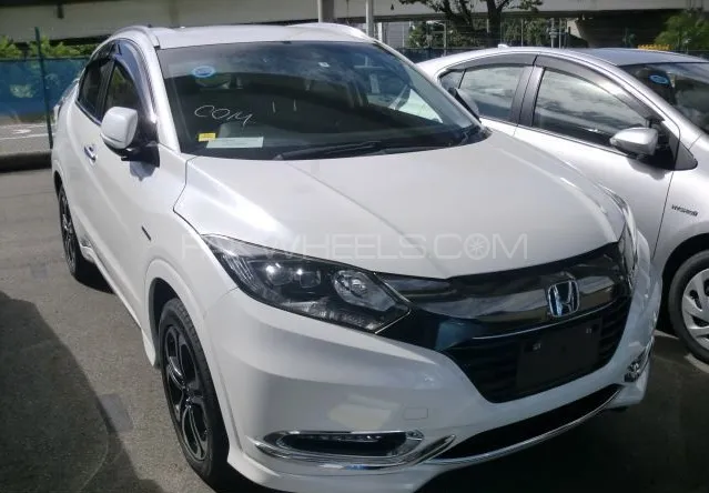 Honda Vezel 2017 for Sale in Karachi Image-1