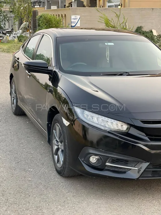 Honda Civic 2020 for Sale in Lahore Image-1