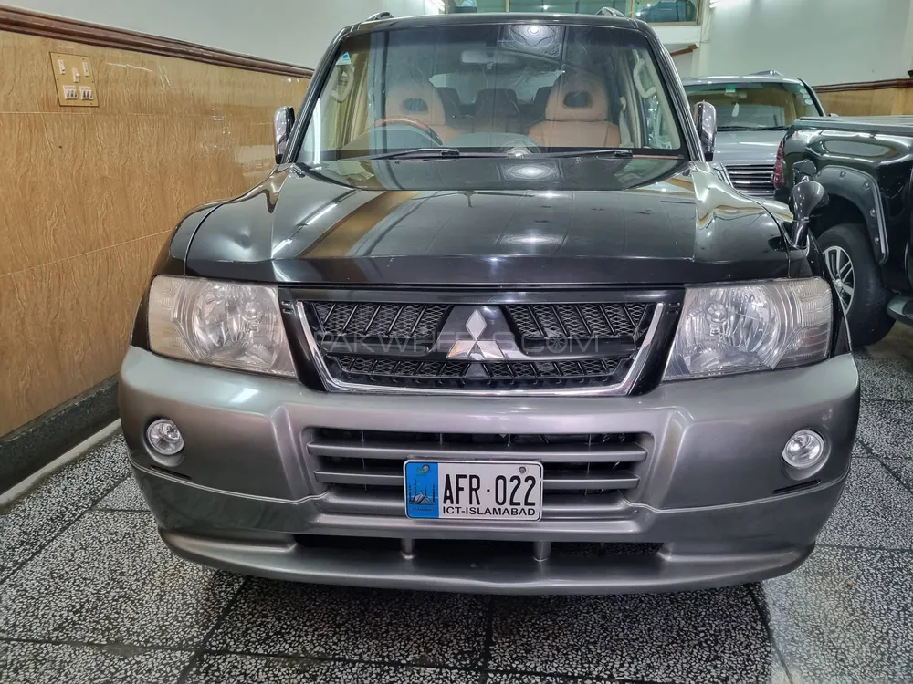 Mitsubishi Pajero 2003 for Sale in Multan Image-1