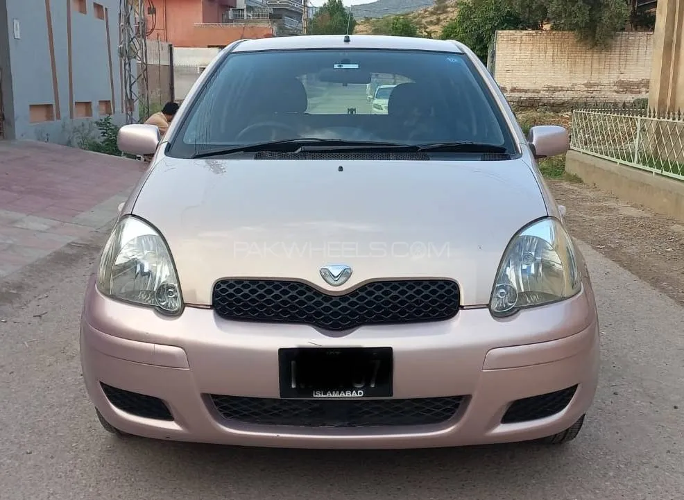 Toyota Vitz 2002 for Sale in Peshawar Image-1