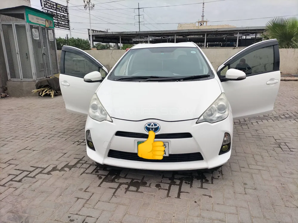Toyota Aqua 2012 for Sale in Peshawar Image-1