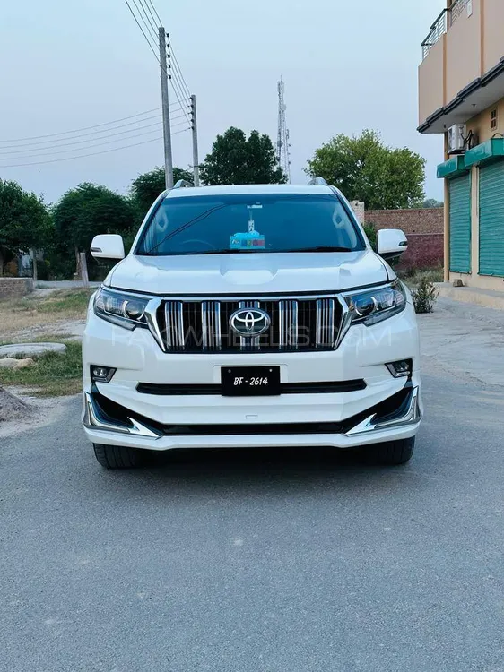 Toyota Prado 2010 for Sale in Multan Image-1