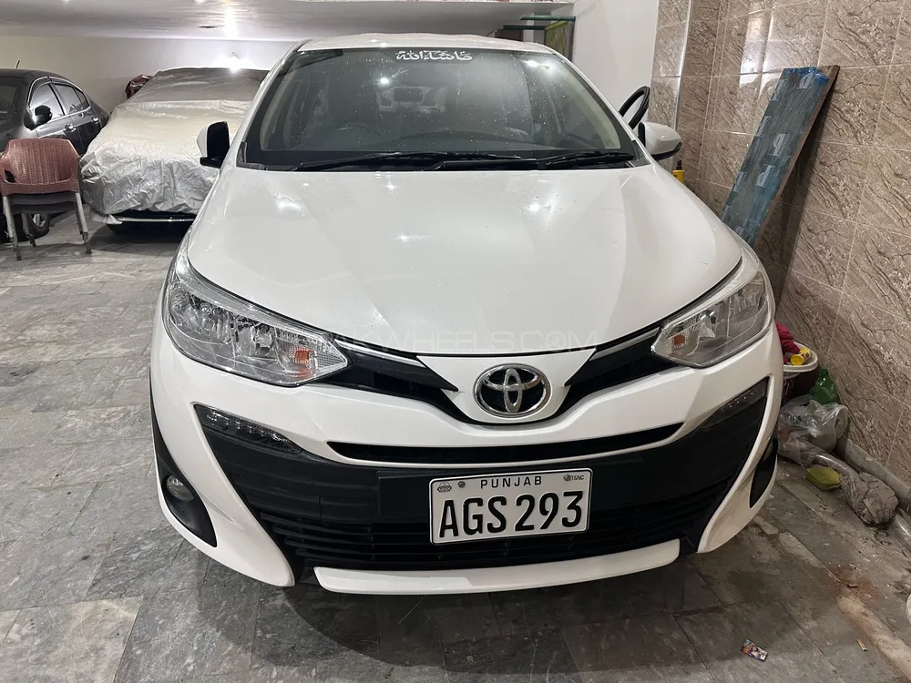 Toyota Yaris Sedan 2021 for Sale in Lahore Image-1
