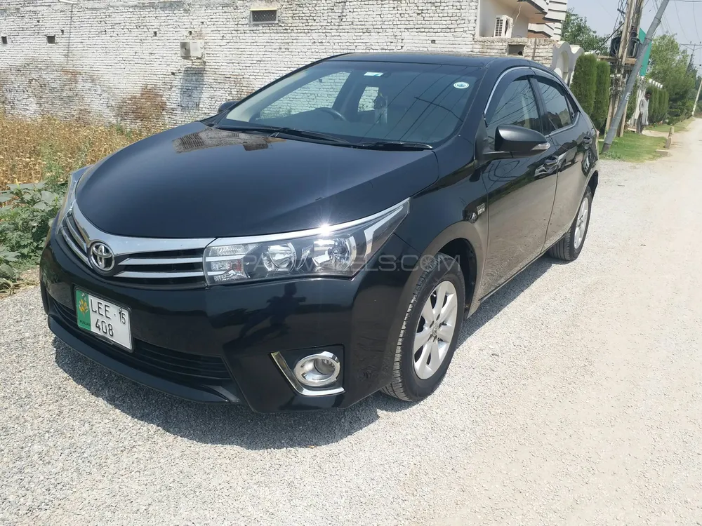 Toyota Corolla 2015 for Sale in Peshawar Image-1