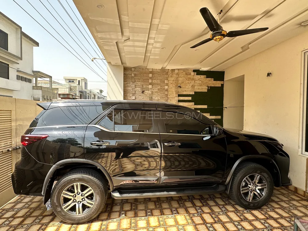 Toyota Fortuner 2020 for Sale in Gujranwala Image-1