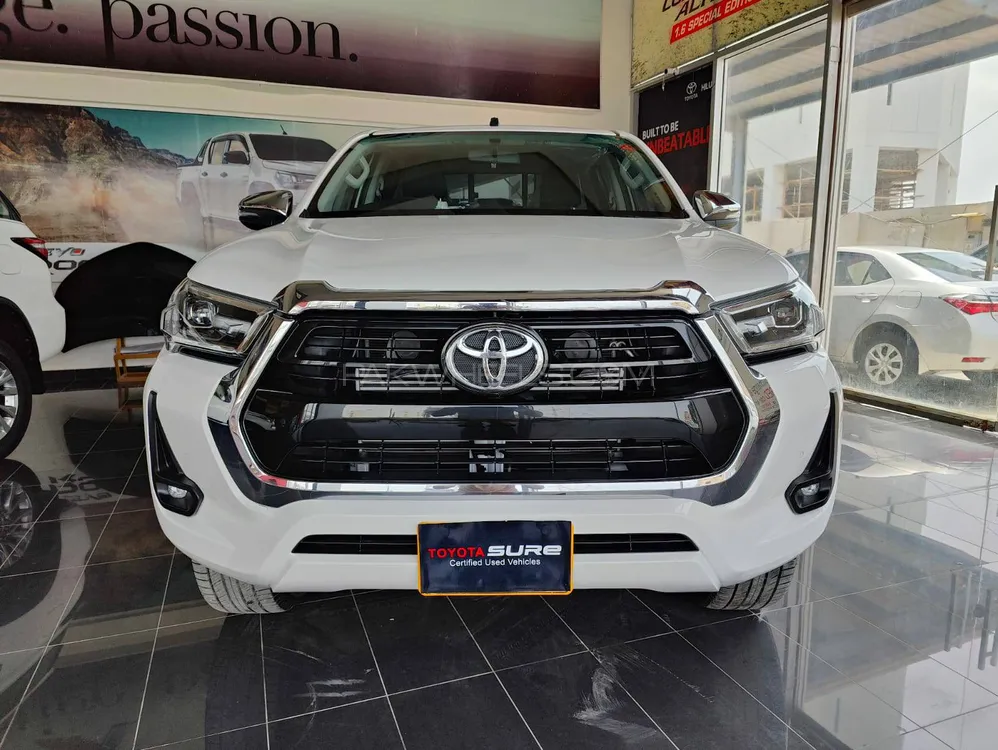 Toyota Hilux Revo V Automatic 2.8 2023 for sale in Karachi | PakWheels