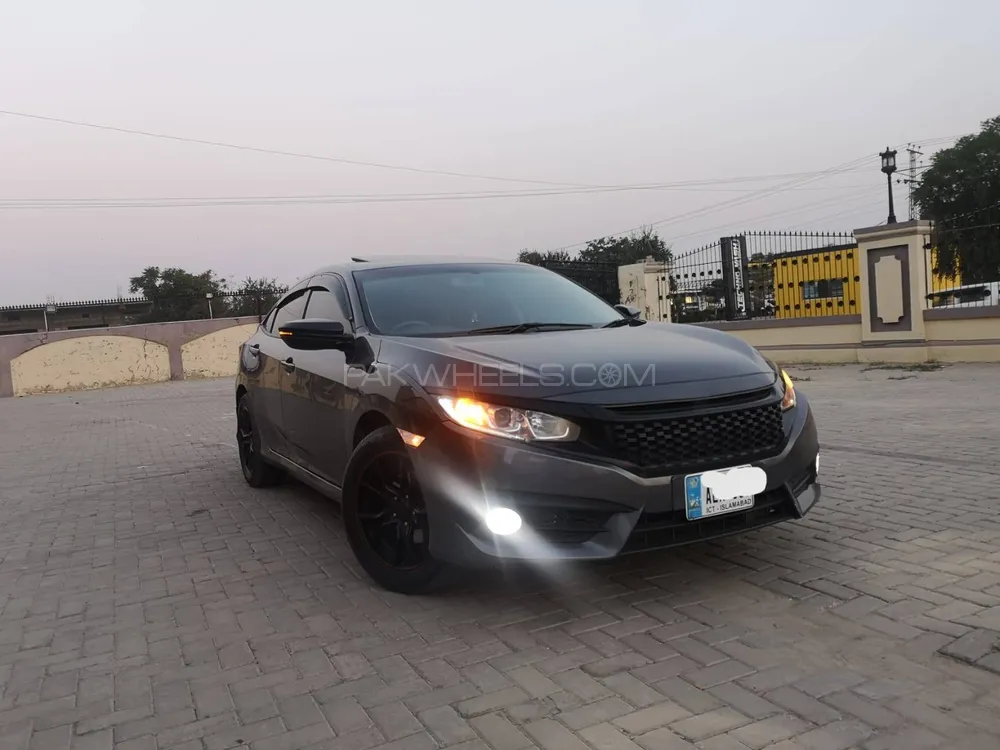 Honda Civic 2017 for Sale in Chakwal Image-1