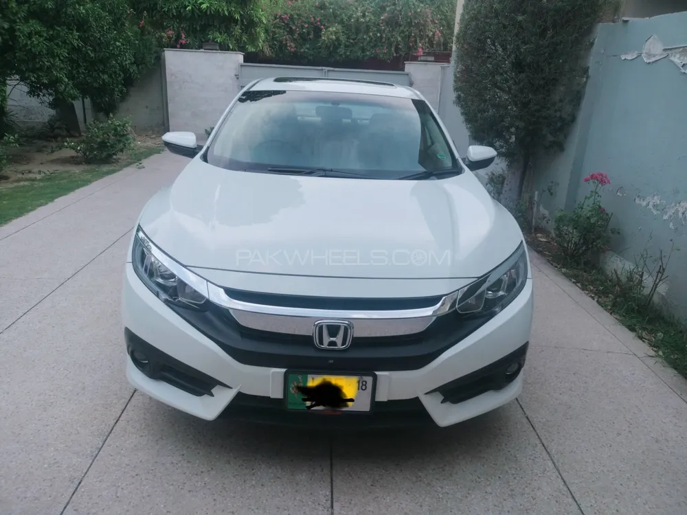 Honda Civic 2018 for Sale in Lahore Image-1