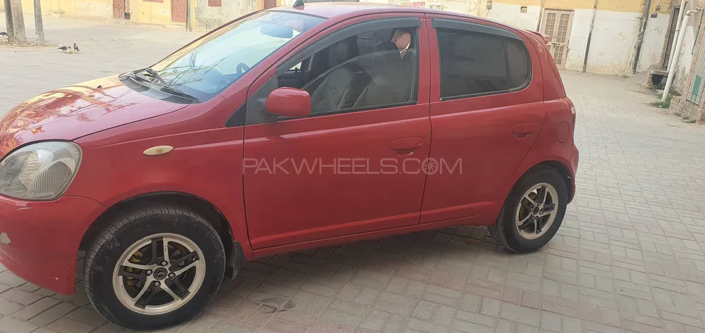 Toyota Vitz 1999 for Sale in D.G.Khan Image-1
