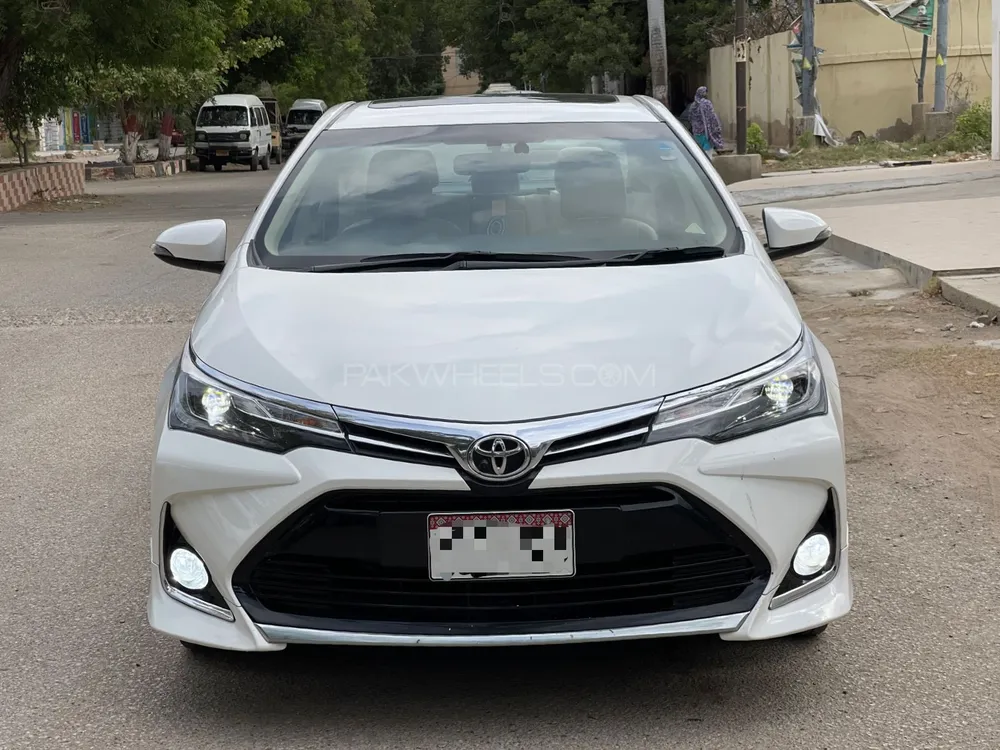 Toyota Corolla 2020 for Sale in Karachi Image-1