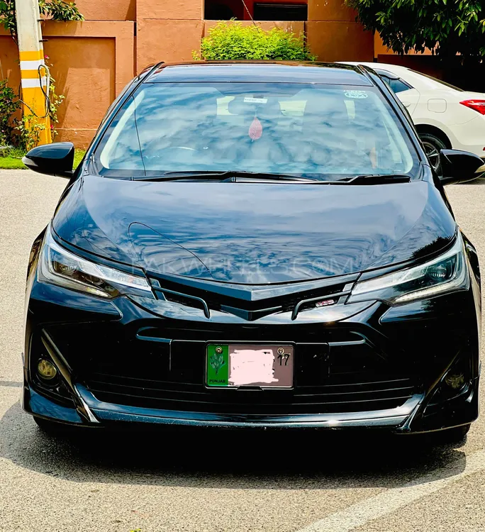 Toyota Corolla 2017 for Sale in Lahore Image-1