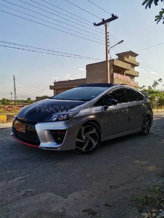 Toyota Prius 2011 for Sale in Peshawar Image-1