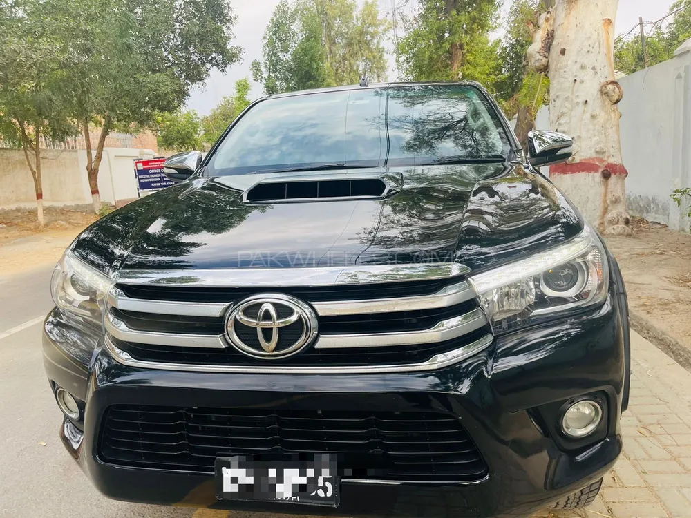 ٹویوٹا ہائیلکس 2017 for Sale in رحیم یار خان Image-1