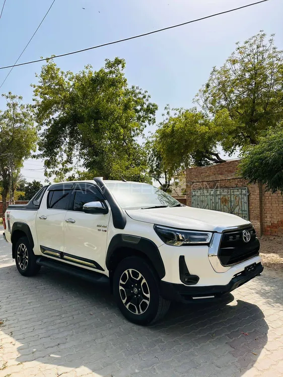 Toyota Hilux 2021 for Sale in Multan Image-1