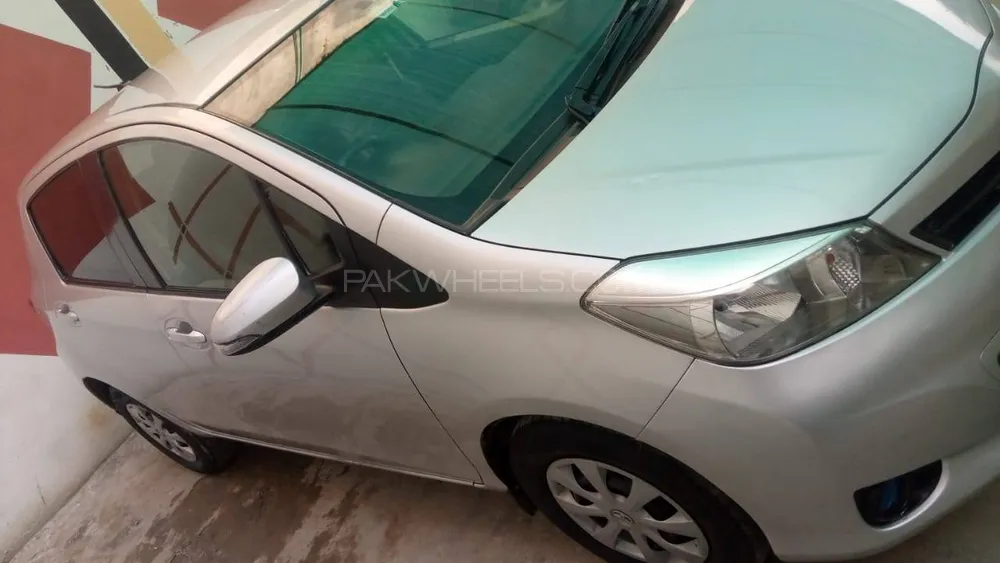 Toyota Vitz 2012 for Sale in Islamabad Image-1