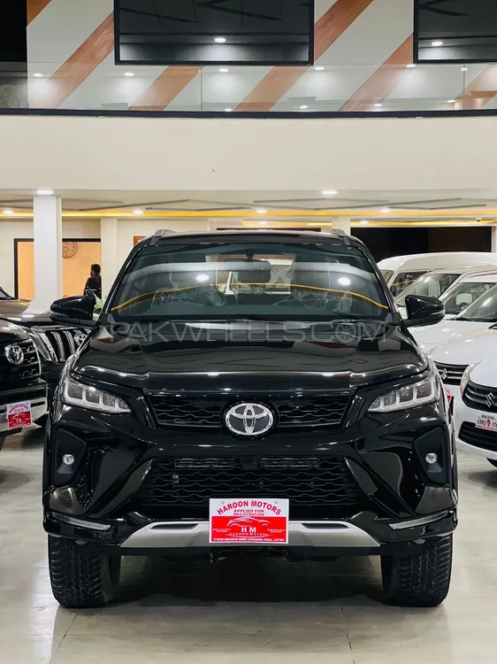 Toyota Fortuner 2023 for Sale in Layyah Image-1