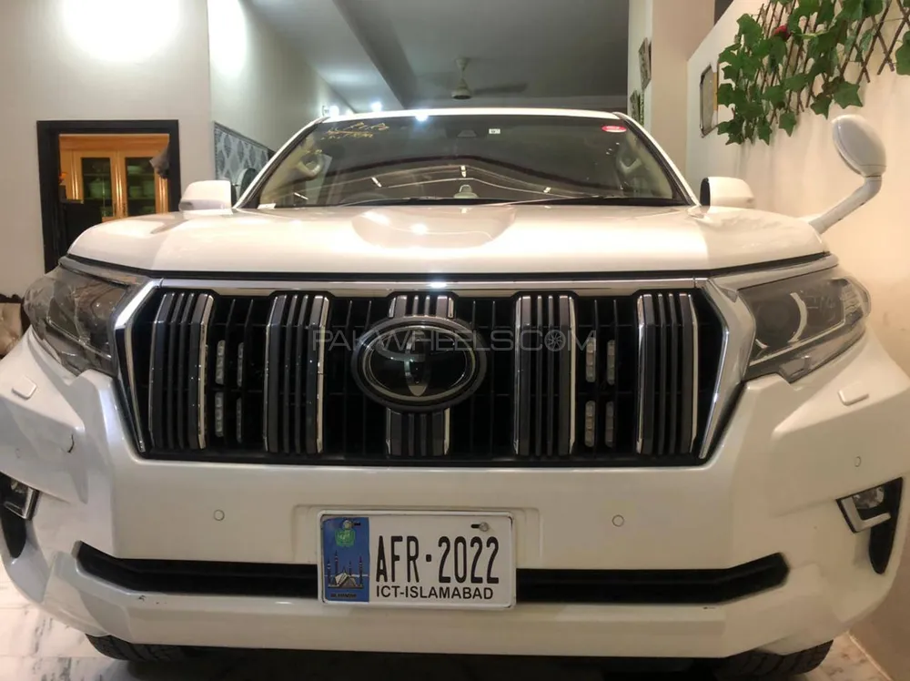 Toyota Prado 2017 for Sale in Gujrat Image-1