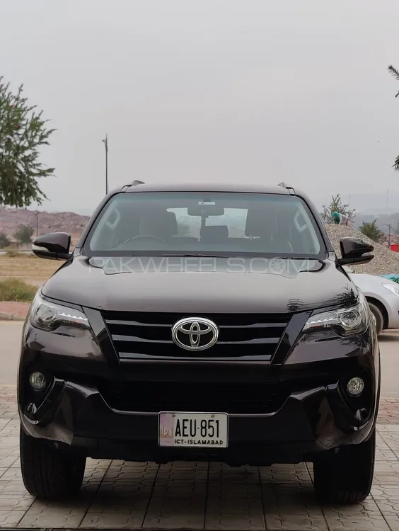 Toyota Fortuner 2017 for Sale in Islamabad Image-1