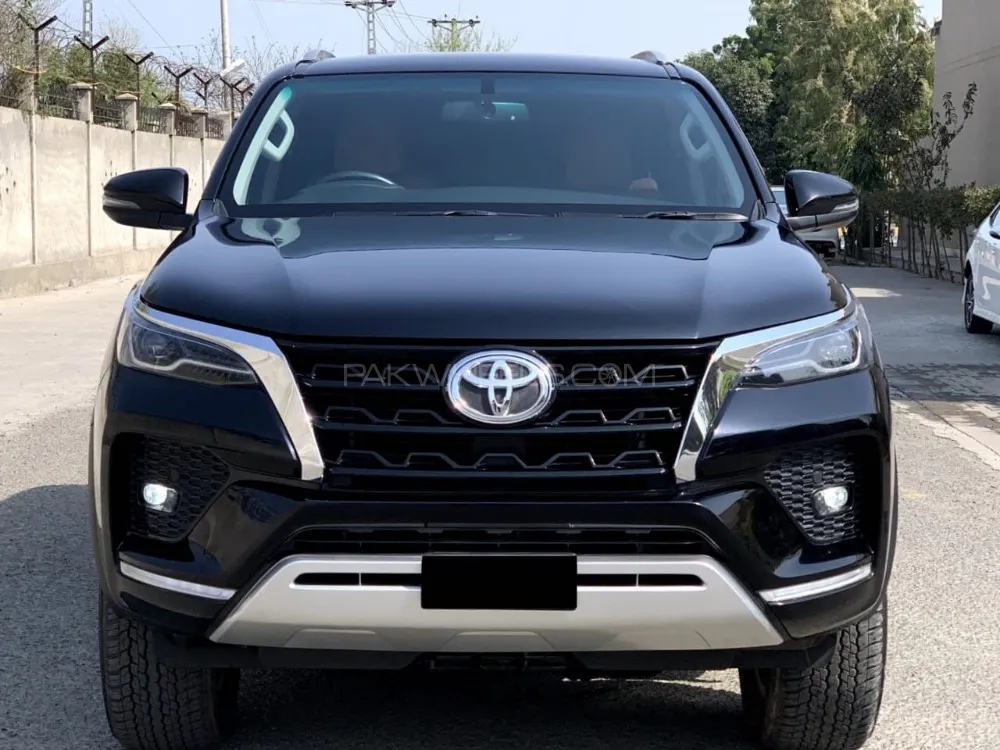 Toyota Fortuner 2021 for Sale in Lahore Image-1
