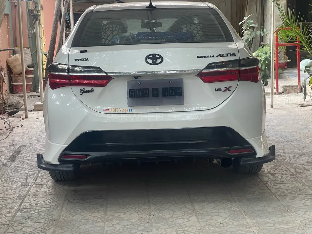 Toyota Corolla 2018 for Sale in Rawalpindi Image-1