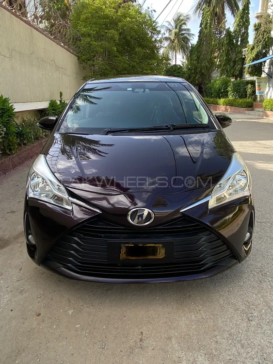 Toyota Vitz 2018 for Sale in Karachi Image-1