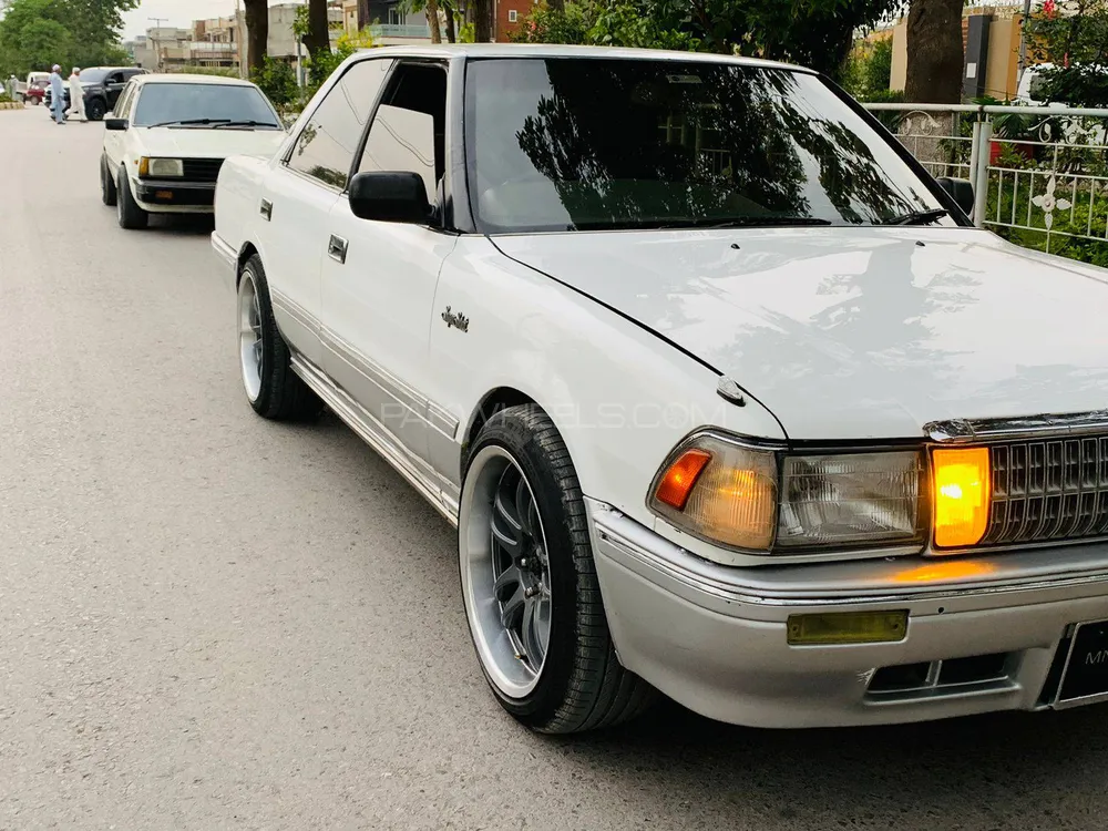 Toyota Crown 1988 for Sale in Peshawar Image-1