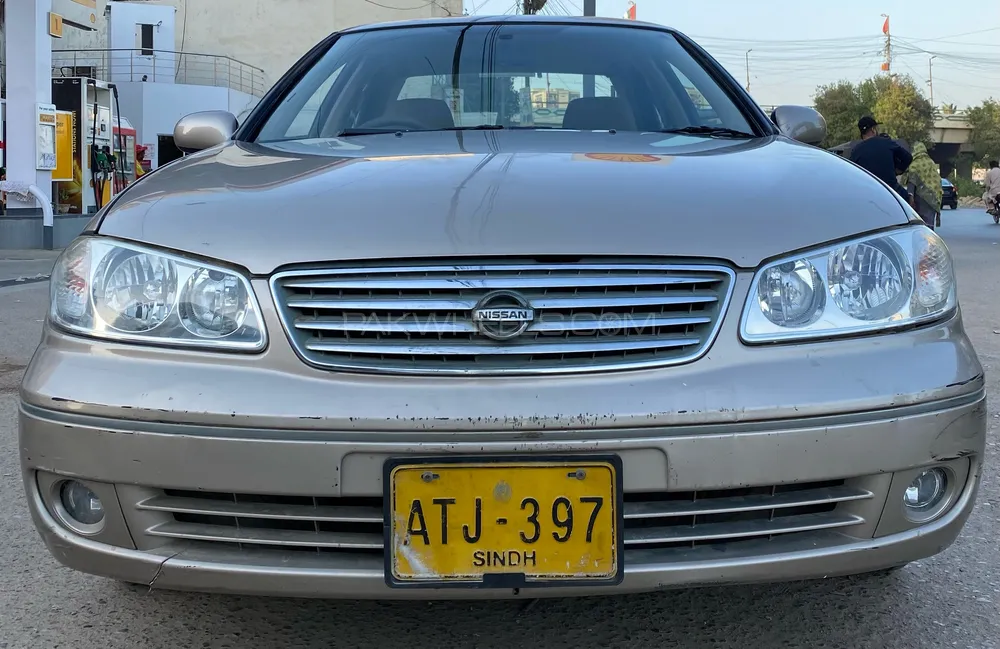 Nissan Sunny 2010 for Sale in Karachi Image-1