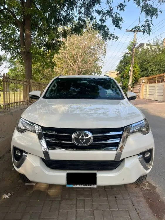 Toyota Fortuner 2018 for Sale in Lahore Image-1