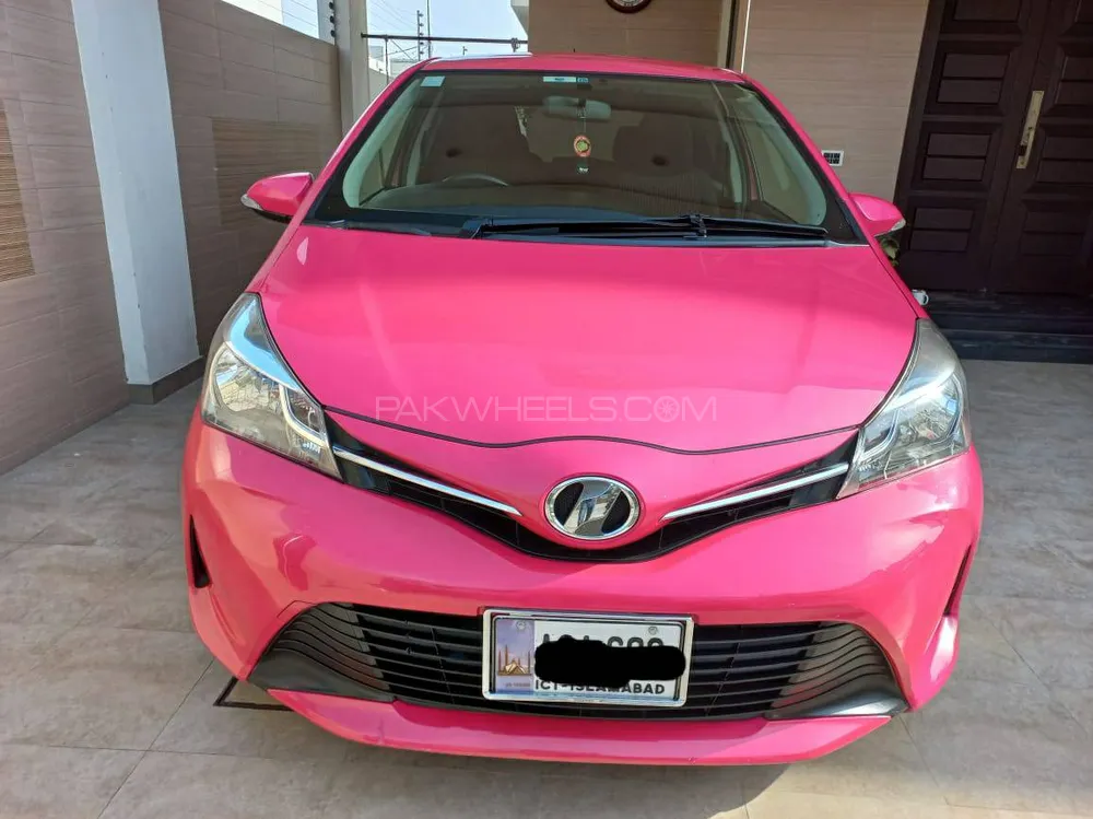 Toyota Vitz 2014 for Sale in Lahore Image-1