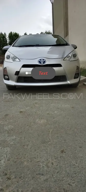 Toyota Aqua 2012 for Sale in Karachi Image-1