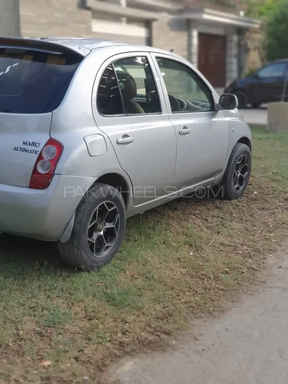 Nissan March 2002 for Sale in Karachi Image-1