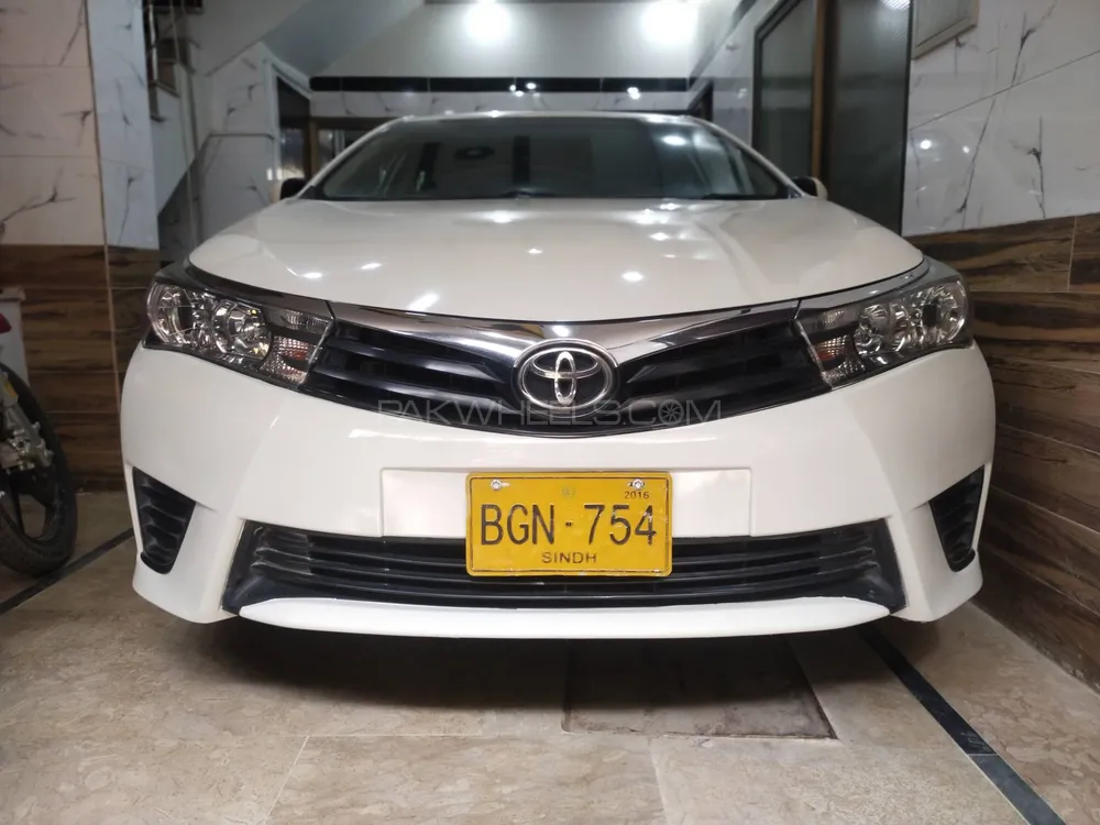 Toyota Corolla 2016 for Sale in Karachi Image-1