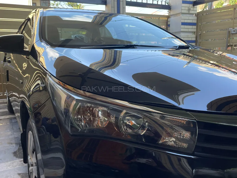 Toyota Corolla 2016 for Sale in Islamabad Image-1