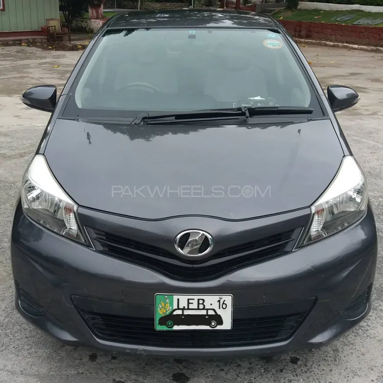 ٹویوٹا ویٹز 2012 for Sale in سیالکوٹ Image-1