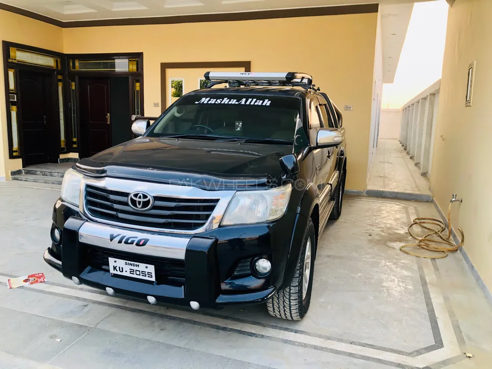 Toyota Hilux 2015 for Sale in D.G.Khan Image-1