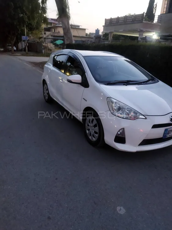 Toyota Aqua 2013 for Sale in Islamabad Image-1