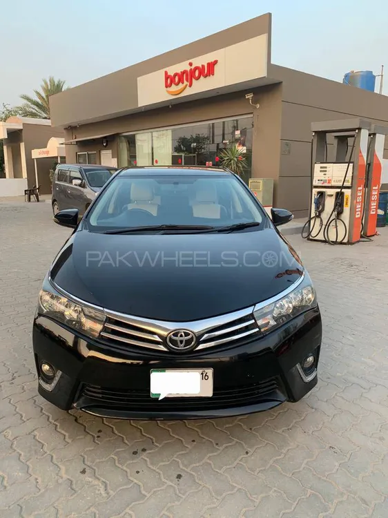 Toyota Corolla 2016 for Sale in Okara Image-1