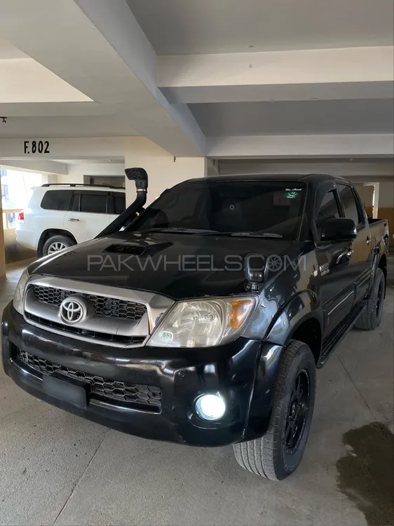Toyota Hilux 2008 for Sale in Karachi Image-1