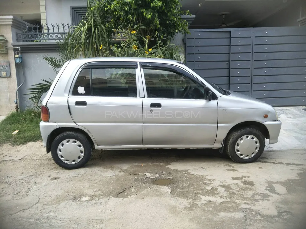 ڈائیہاتسو کیور 2002 for Sale in لاہور Image-1