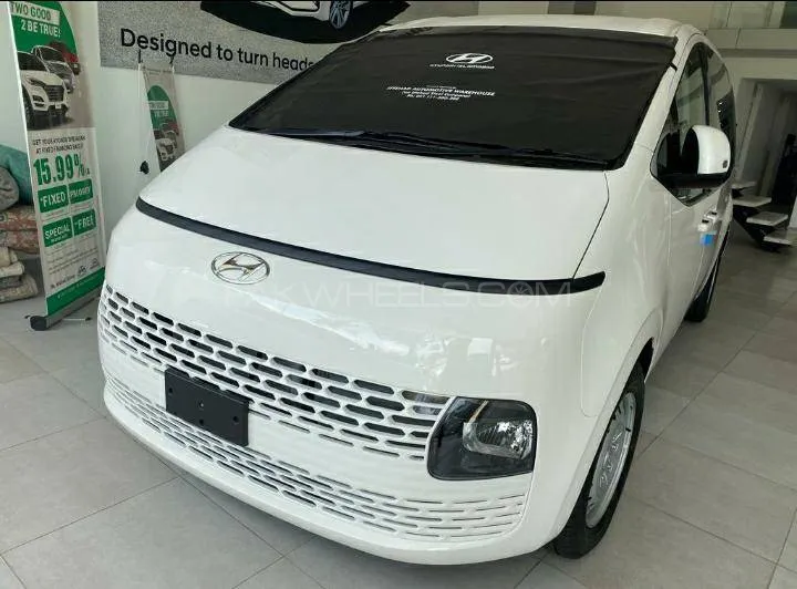 Hyundai Staria 2023 for Sale in Sialkot Image-1