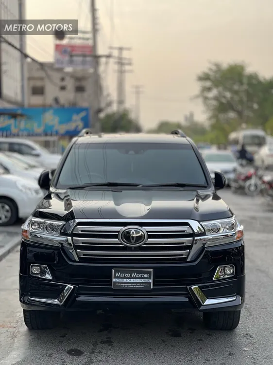 Toyota Land Cruiser 2017 for Sale in Lahore Image-1