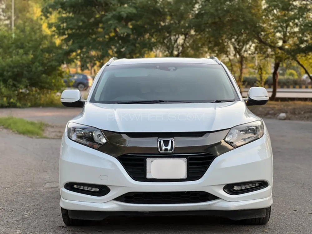 Honda Vezel 2016 for Sale in Islamabad Image-1