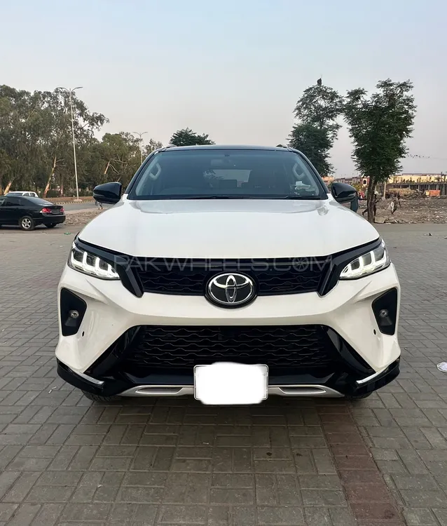 Toyota Fortuner 2022 for Sale in Lahore Image-1