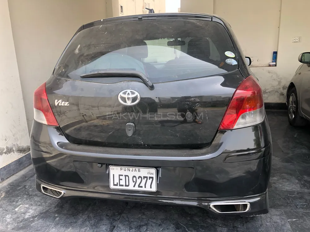 Toyota Vitz 2009 for Sale in Lahore Image-1