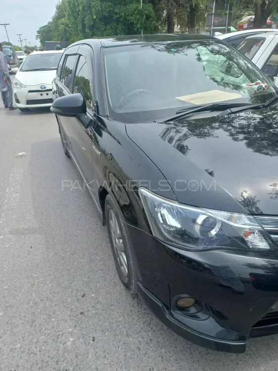 Toyota Corolla Fielder 2015 for Sale in Faisalabad Image-1